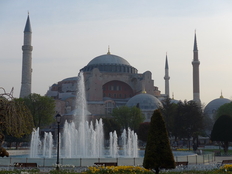 Hagia Sophia bei der Tag.